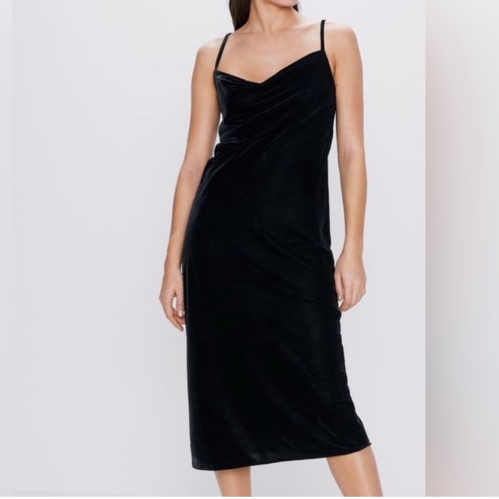 Zara Black Velvet Sleeveless Midi Dress